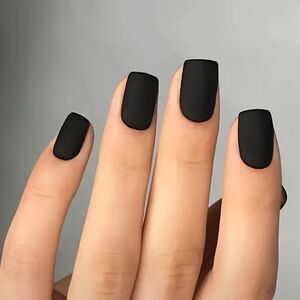 24 Pcs Press-On Nails Matte Black Or Dark Red